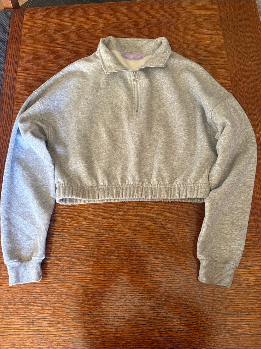 Cropped Half-Zip Crewneck Sweatshirt - Heather Gray